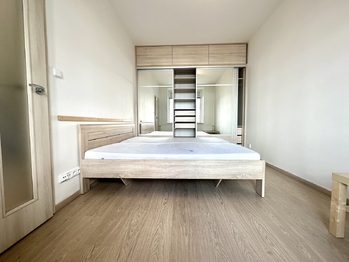 Pokoj s balkónem - Pronájem bytu 3+1 v osobním vlastnictví 89 m², Brno