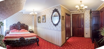 Červený pokoj - Prodej ubytovacího zařízení 832 m², Hřensko