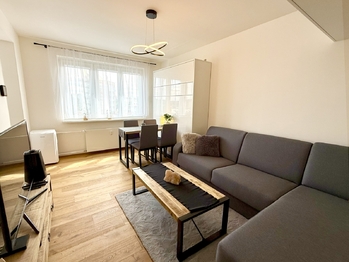 Pronájem bytu 2+1 v osobním vlastnictví 53 m², Praha 10 - Záběhlice