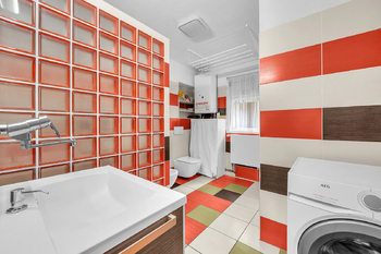 Rodinný dům, Machov - koupelna - Prodej chaty / chalupy 110 m², Machov