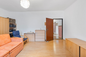 Prodej pozemku 692 m², Dobřejovice
