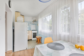 Prodej pozemku 692 m², Dobřejovice
