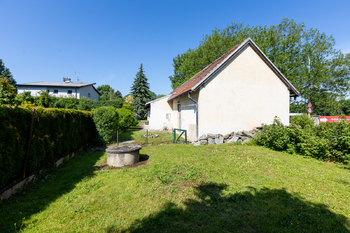 Prodej pozemku 692 m², Dobřejovice