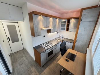 Pronájem bytu 2+1 v družstevním vlastnictví 54 m², Hradec Králové