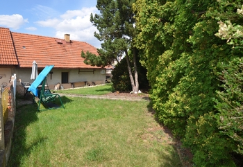 pohled ze západu - Prodej domu 109 m², Praha 4 - Točná