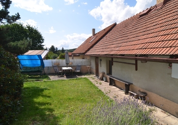 přední část domu - Prodej domu 109 m², Praha 4 - Točná