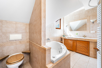 Prodej domu 154 m², Pětihosty