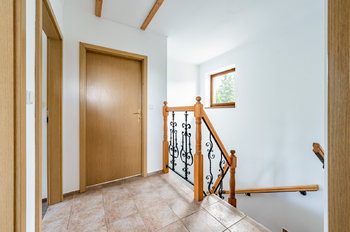 Prodej domu 154 m², Pětihosty