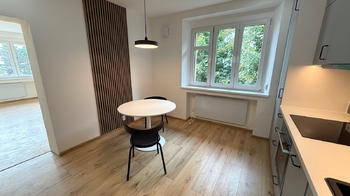 Kuchyň - Pronájem bytu 2+kk v osobním vlastnictví 40 m², Praha 9 - Horní Počernice