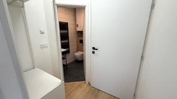 Předsíň - Pronájem bytu 2+kk v osobním vlastnictví 40 m², Praha 9 - Horní Počernice
