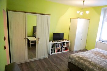 Obývací pokoj - Pronájem bytu 1+1 v osobním vlastnictví 32 m², Znojmo