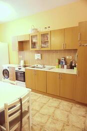 Pohled z předsíně - Pronájem bytu 1+1 v osobním vlastnictví 32 m², Znojmo