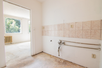 kuchyňský kout - Prodej bytu 1+kk v družstevním vlastnictví 33 m², Kladno