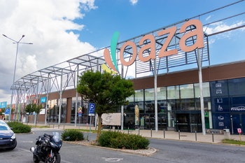 nedaleké obchodní centrum - Prodej bytu 1+kk v družstevním vlastnictví 33 m², Kladno