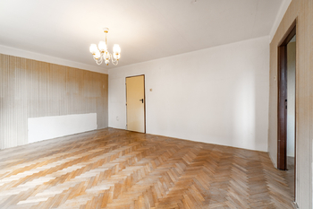 Prodej bytu 3+1 v osobním vlastnictví 75 m², Praha 9 - Kbely