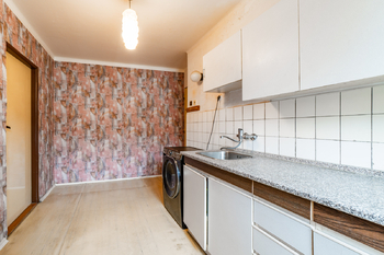 Prodej bytu 3+1 v osobním vlastnictví 75 m², Praha 9 - Kbely