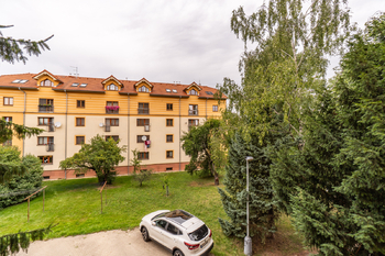 Prodej bytu 3+1 v osobním vlastnictví 75 m², Praha 9 - Kbely