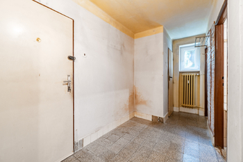 Prodej bytu 3+1 v osobním vlastnictví 75 m², Praha 9 - Kbely