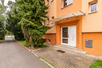 Prodej bytu 3+1 v osobním vlastnictví 75 m², Praha 9 - Kbely