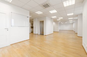 Pronájem kancelářských prostor 156 m², Praha 4 - Nusle