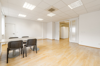 Pronájem kancelářských prostor 156 m², Praha 4 - Nusle