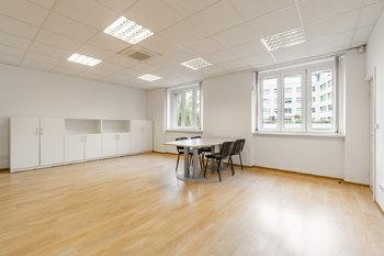 Pronájem kancelářských prostor 156 m², Praha 4 - Nusle