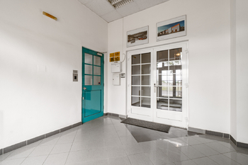 Pronájem kancelářských prostor 156 m², Praha 4 - Nusle