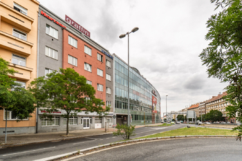 Pronájem kancelářských prostor 156 m², Praha 4 - Nusle