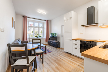 Obývací pokoj - Pronájem bytu 3+kk v osobním vlastnictví 61 m², Praha 8 - Libeň
