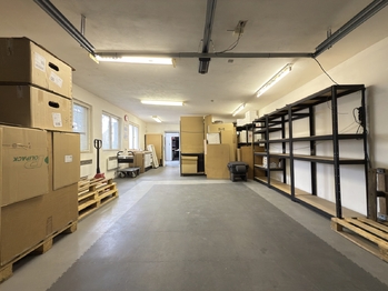 Pronájem obchodních prostor 145 m², Horní Bříza
