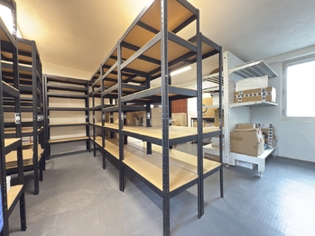 Pronájem obchodních prostor 145 m², Horní Bříza