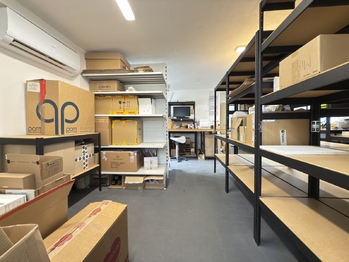 Pronájem obchodních prostor 145 m², Horní Bříza