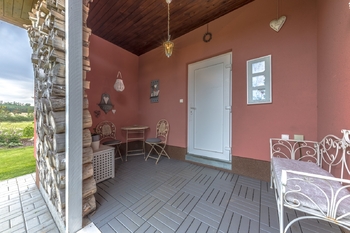 kryté posezení - Prodej domu 118 m², Sedlčany