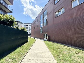 Pronájem bytu 1+kk v osobním vlastnictví 40 m², Praha 4 - Modřany