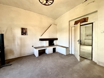Prodej jiných prostor 165 m², Hostomice