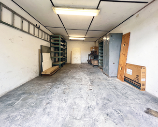 Pohled do interiéru - Prodej garáže 27 m², Nová Role