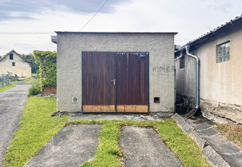 Pohled čelní - Prodej garáže 27 m², Nová Role 