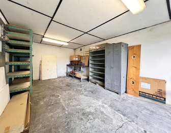 Garáž s vybavením - Prodej garáže 27 m², Nová Role