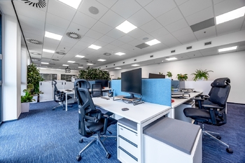 Pronájem kancelářských prostor 319 m², Praha 8 - Karlín