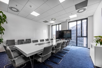 Pronájem kancelářských prostor 319 m², Praha 8 - Karlín