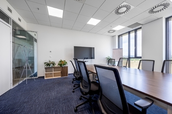 Pronájem kancelářských prostor 319 m², Praha 8 - Karlín