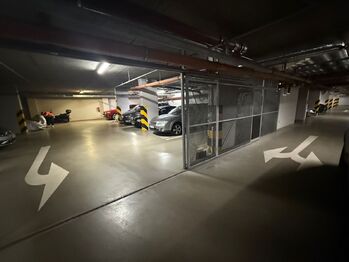 Prodej garážového stání, Praha 5 - Stodůlky