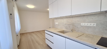 Kuchyňská linka - Pronájem bytu 2+kk v osobním vlastnictví 47 m², Bučovice