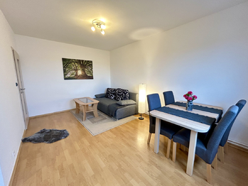 Obývací pokoj - Pronájem bytu 3+kk v osobním vlastnictví 73 m², Benešov 