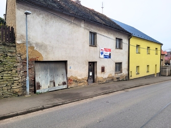 Prodej domu 100 m², Lochovice