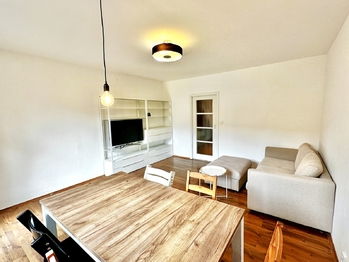 Pronájem domu 150 m², Praha 10 - Strašnice