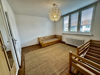 Pronájem domu 150 m², Praha 10 - Strašnice