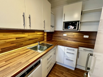 Pronájem domu 150 m², Praha 10 - Strašnice