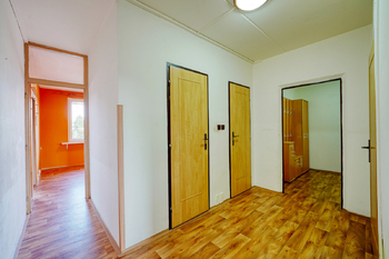 Prodej bytu 3+1 v družstevním vlastnictví 78 m², Strašice