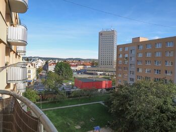 výhled z bakonu - Pronájem bytu 2+kk v osobním vlastnictví 37 m², České Budějovice